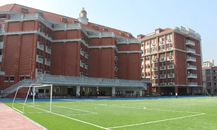 武汉市第六中学国际部
