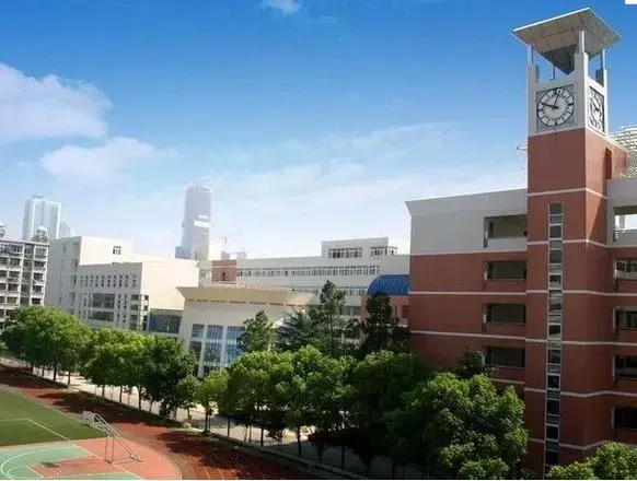 光谷剑桥国际高中